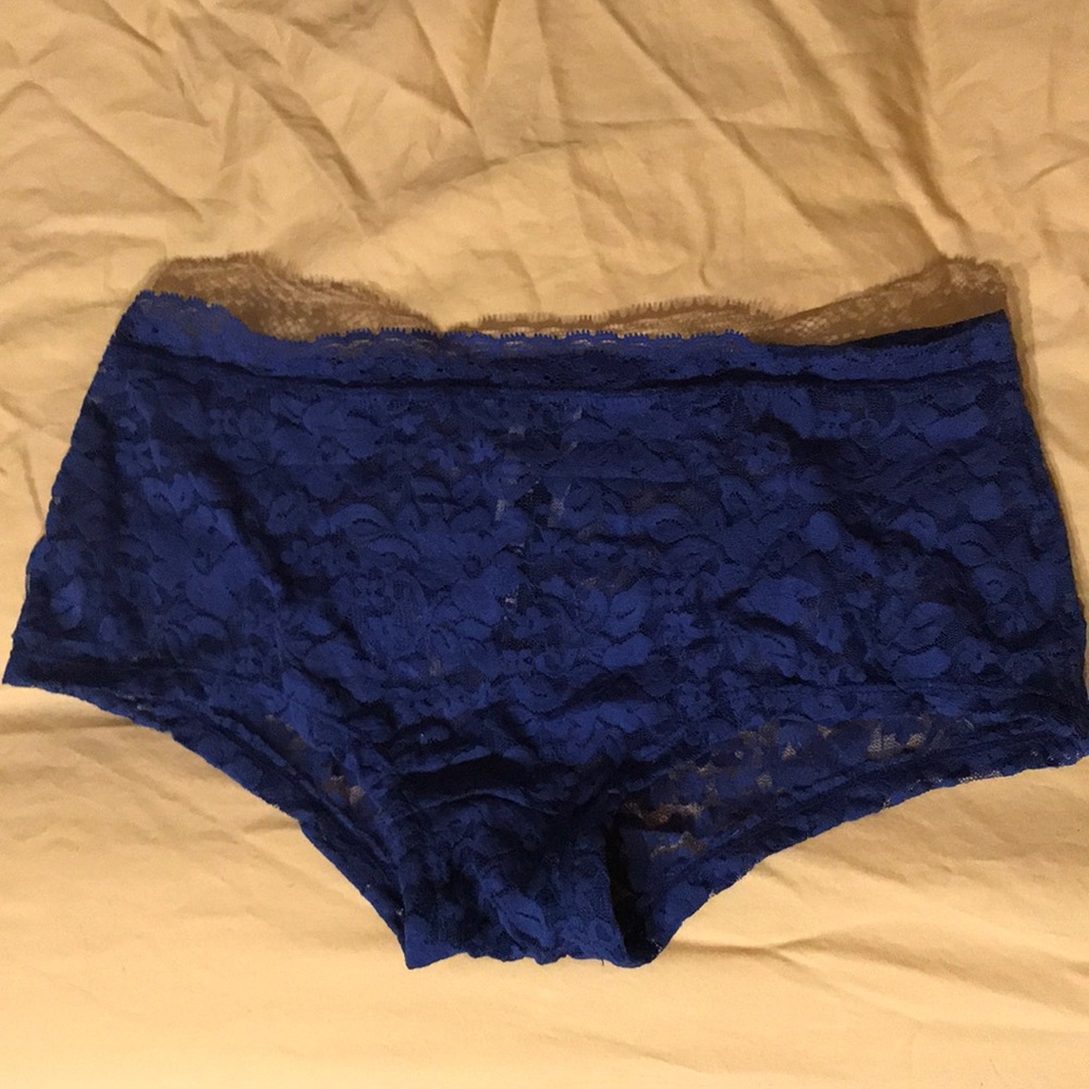 Cheeky lace boy short panties